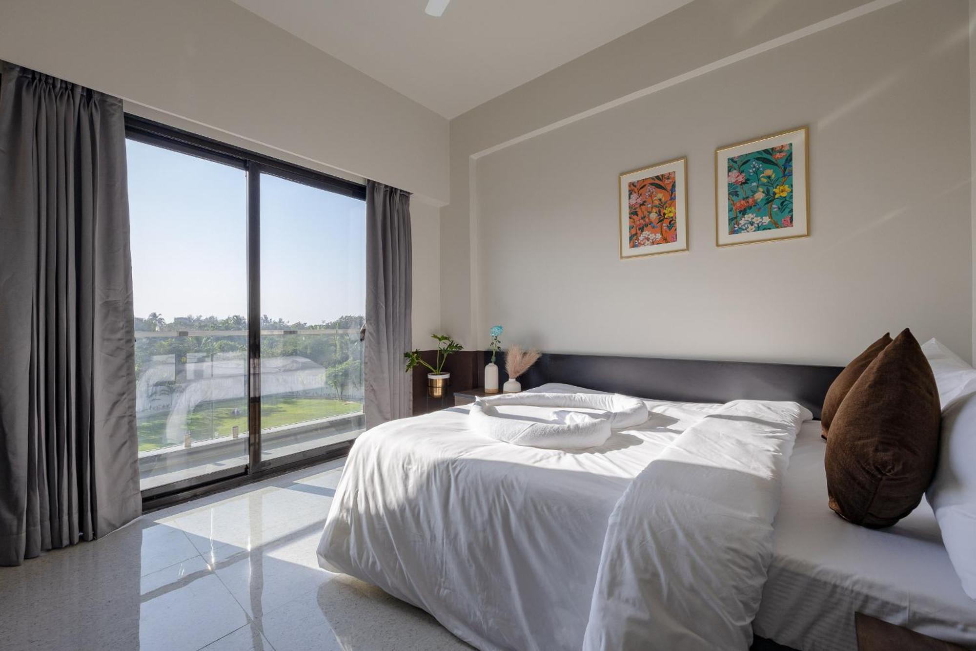 Saavi Suites Daman Zewnętrze zdjęcie