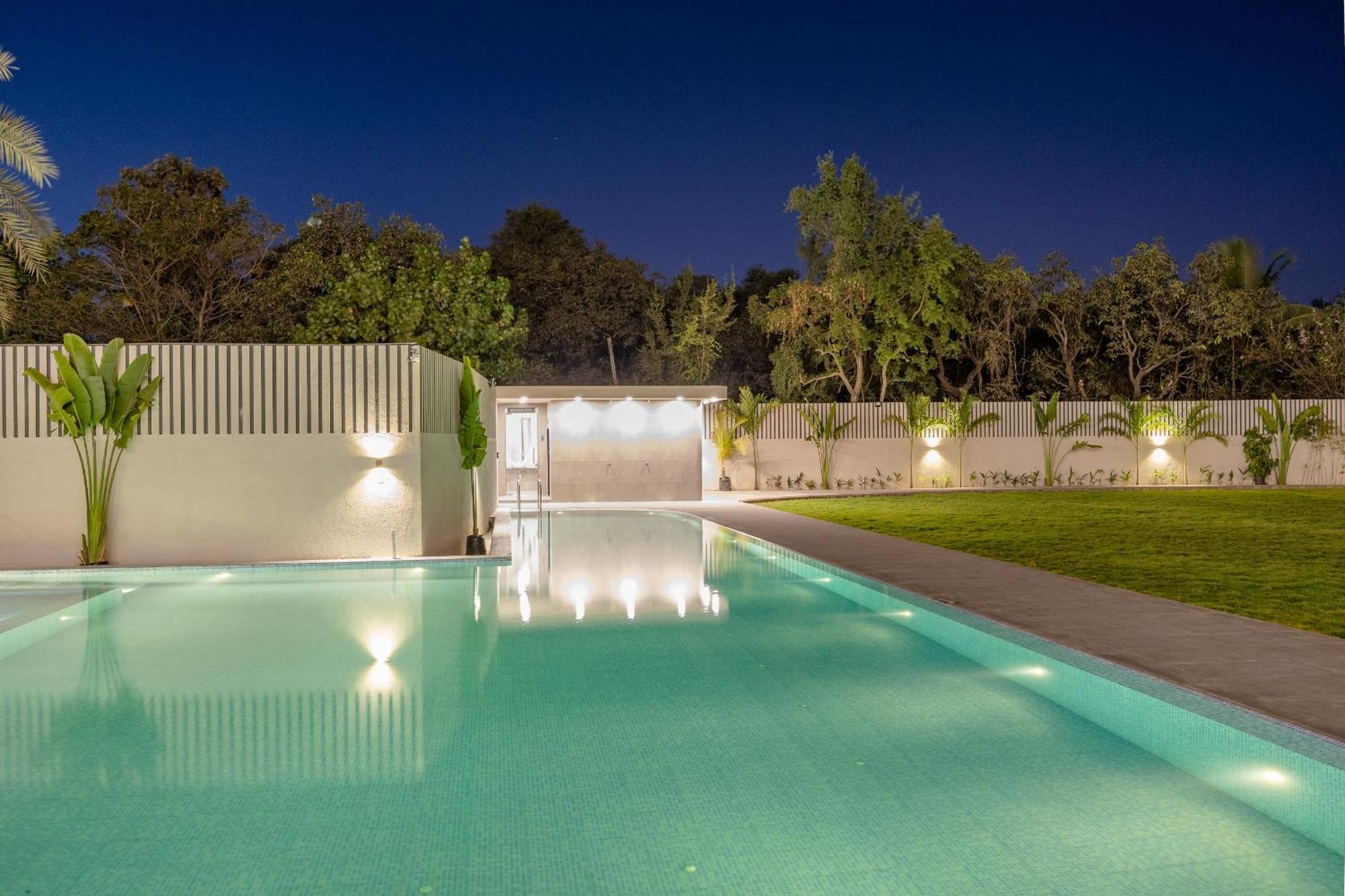 Saavi Suites Daman Zewnętrze zdjęcie