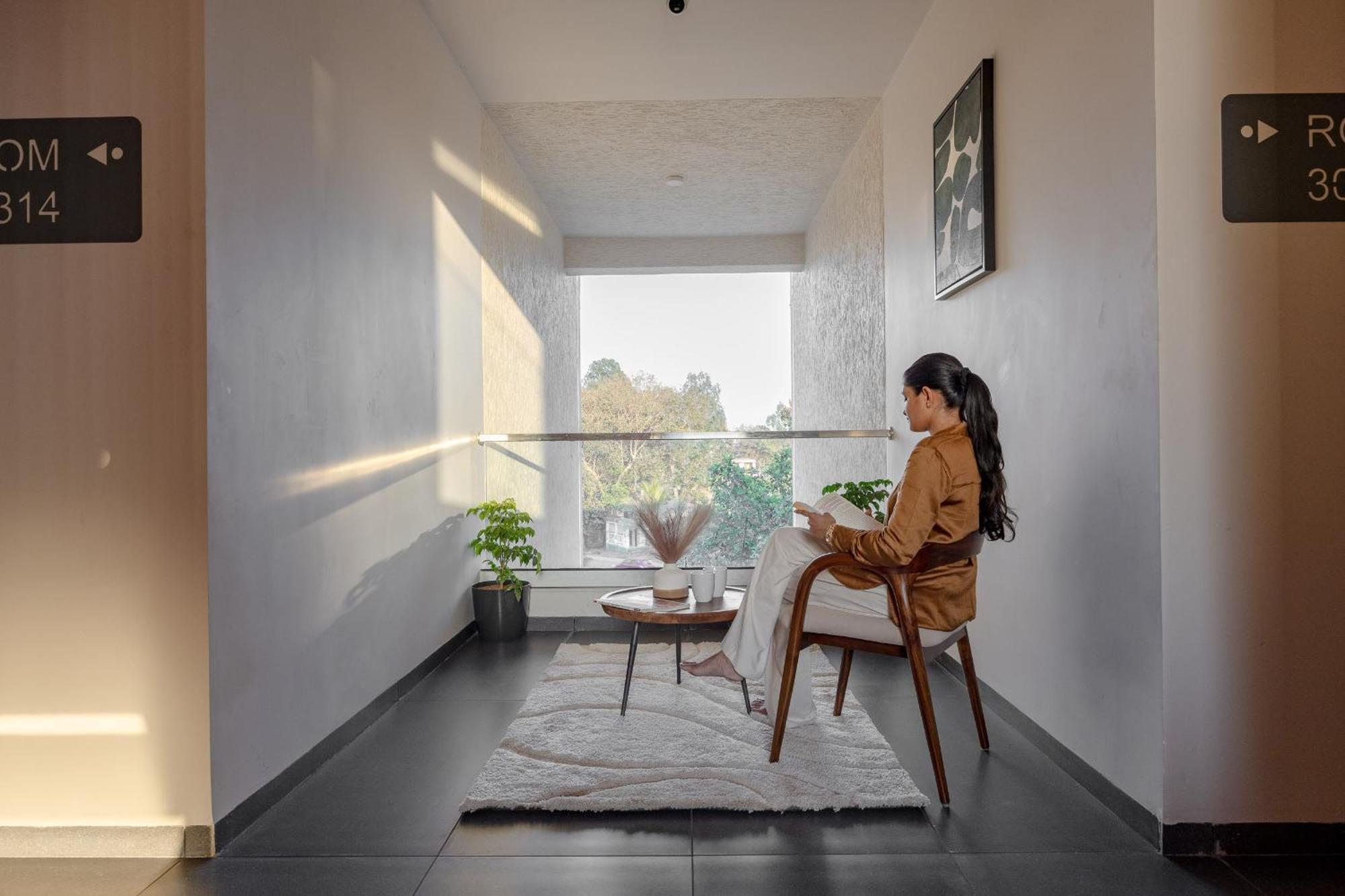 Saavi Suites Daman Zewnętrze zdjęcie